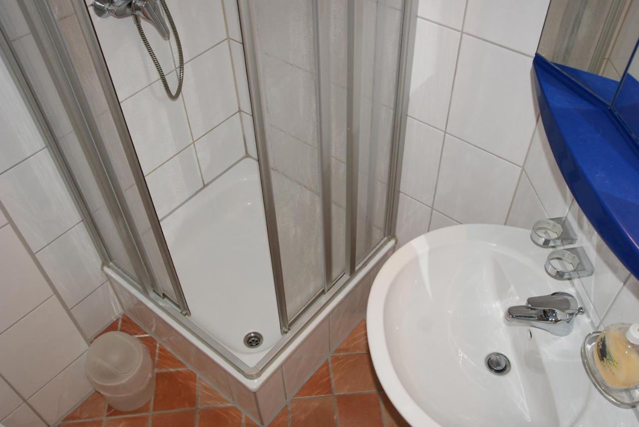 Appartement 6 Im Fischerhaus Mit Terrasse Sellin  Ngoại thất bức ảnh